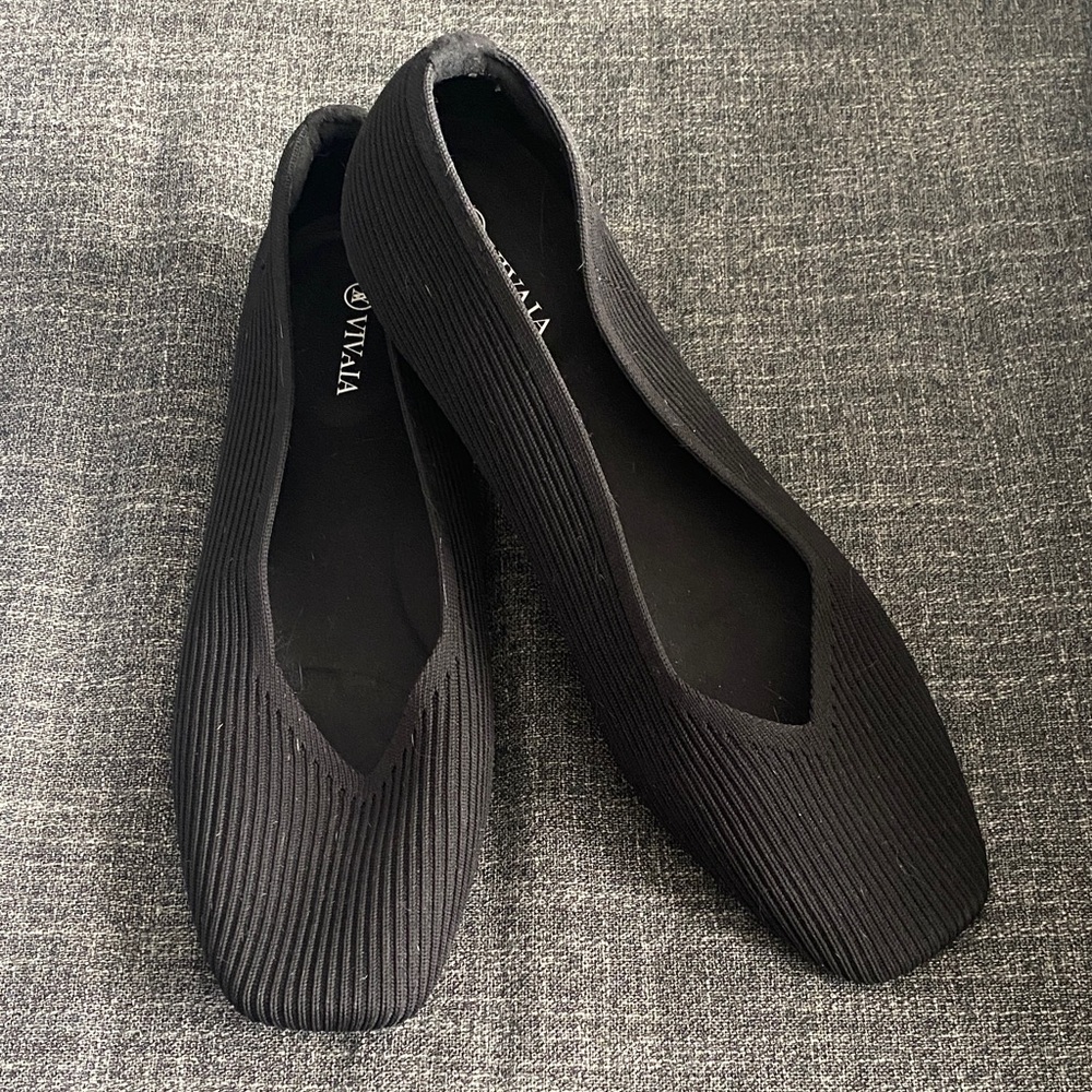 Vivaia Black Square Toe Ballet Flats 43